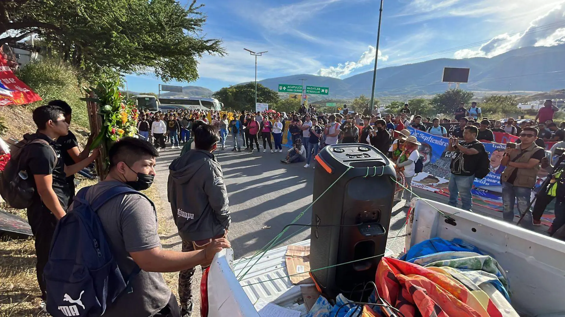 MARCHA AYOTZIS